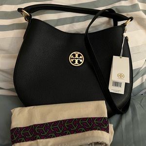 NWT Tory Burch Black Carson Small Hobo with Dustbag